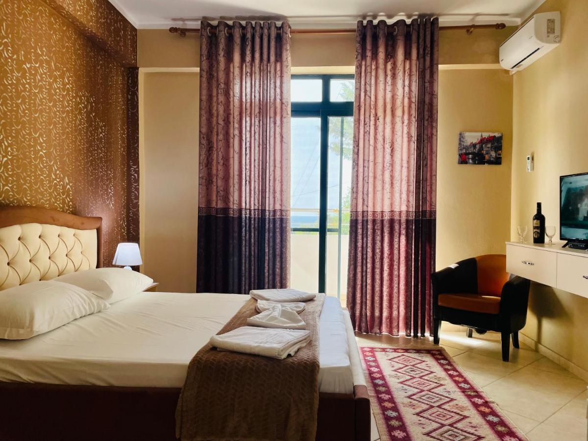 Vila3 Hotel Vlorë 외부 사진