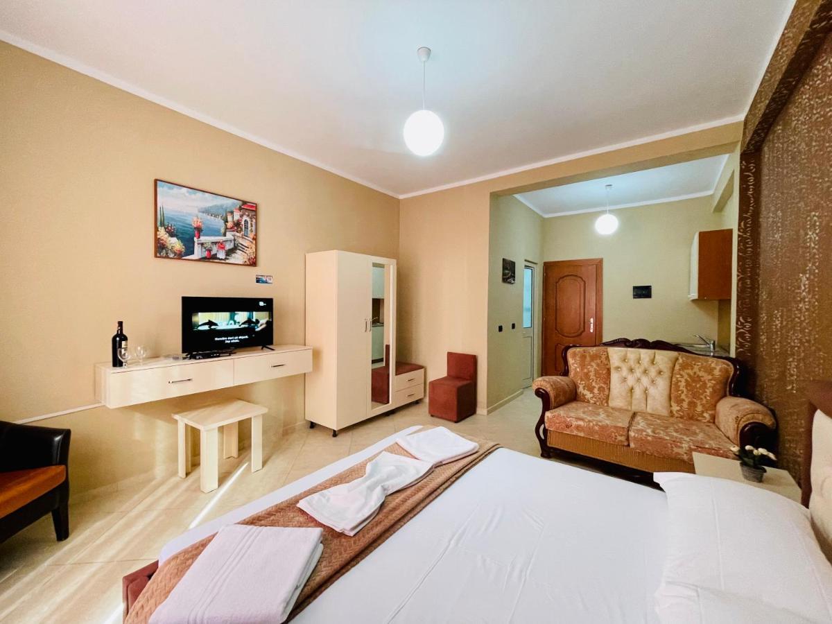 Vila3 Hotel Vlorë 외부 사진