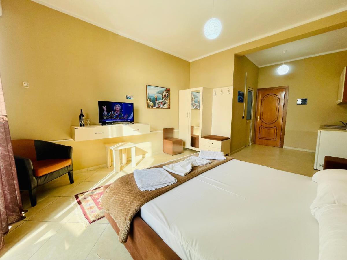 Vila3 Hotel Vlorë 외부 사진